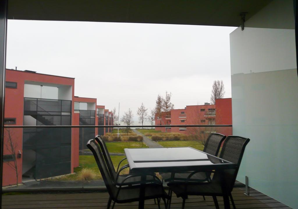 Gemini Superior Apartman & Yacht Balatonlelle Chambre photo